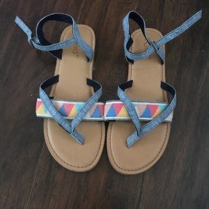 NWOT Tom’s sandals